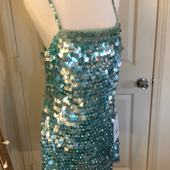 MAC DUGGAL
Slim Strap Paillette Sequin Mini Dress - Picture 6 of 17